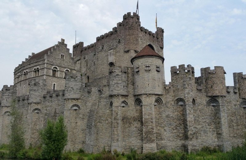 Besuchen Sie Schlösser und Festungen