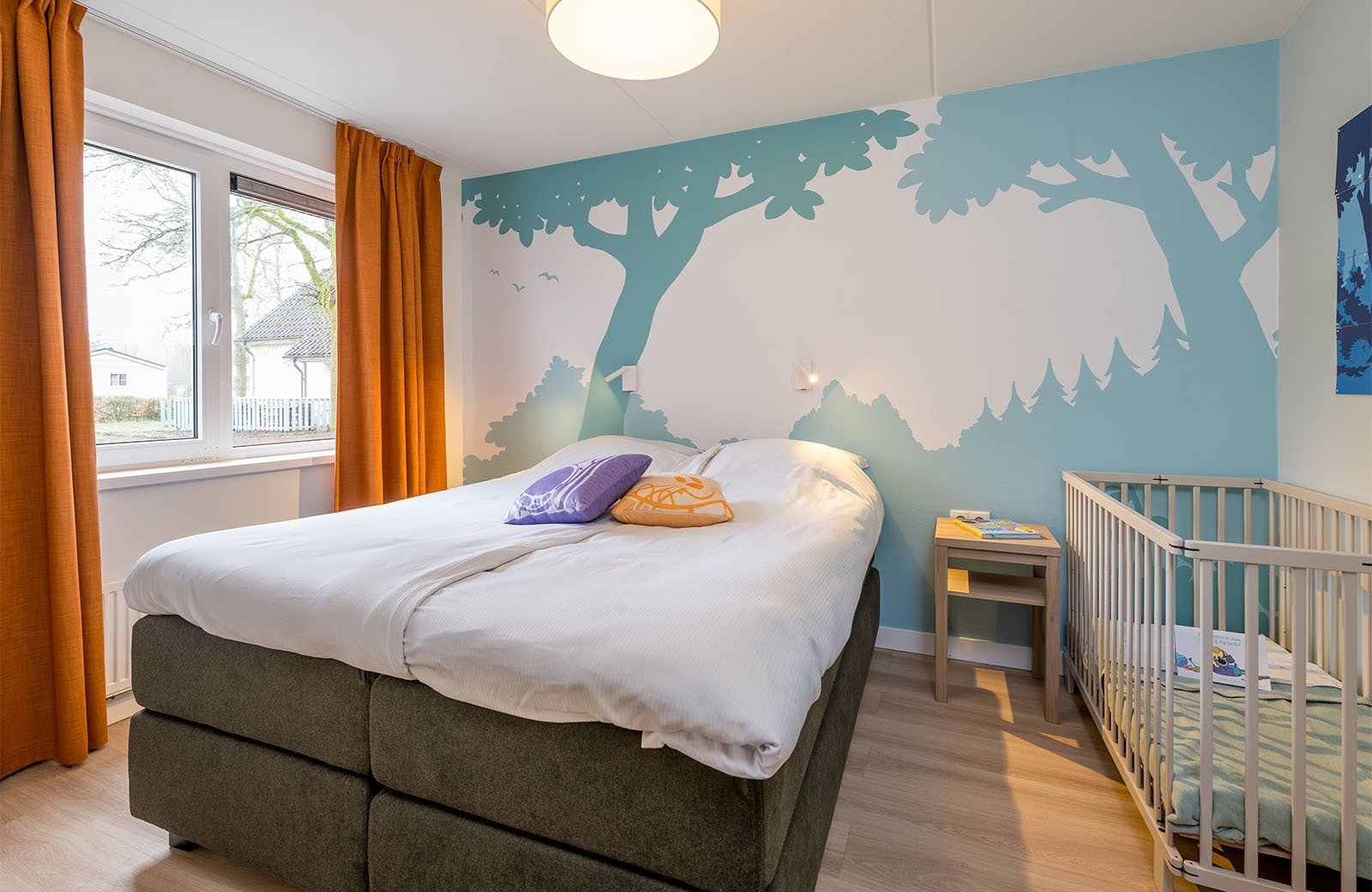 Woezel pip villa slaapkamer tweepersoonsbed